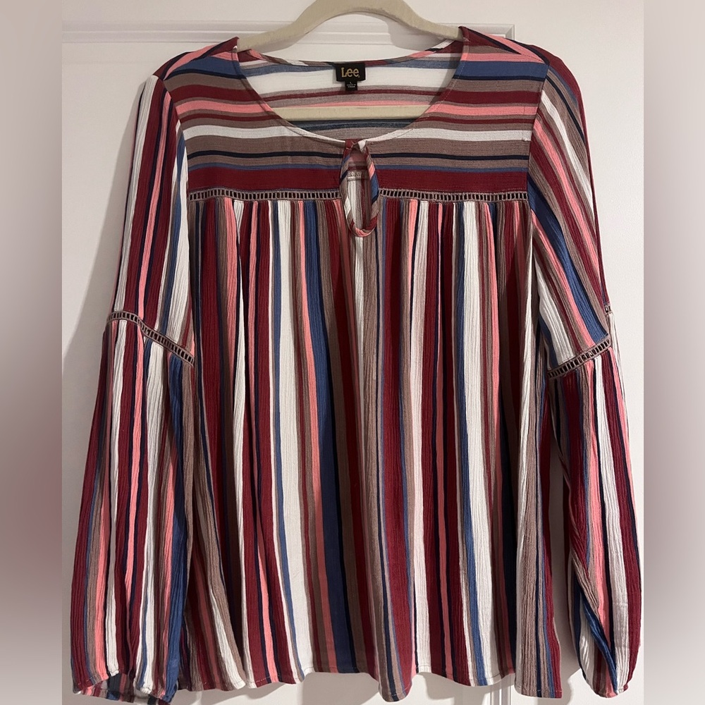 *3 for $18* Lee Women’s Sz Large Broomstick Crinkle Prairie Top